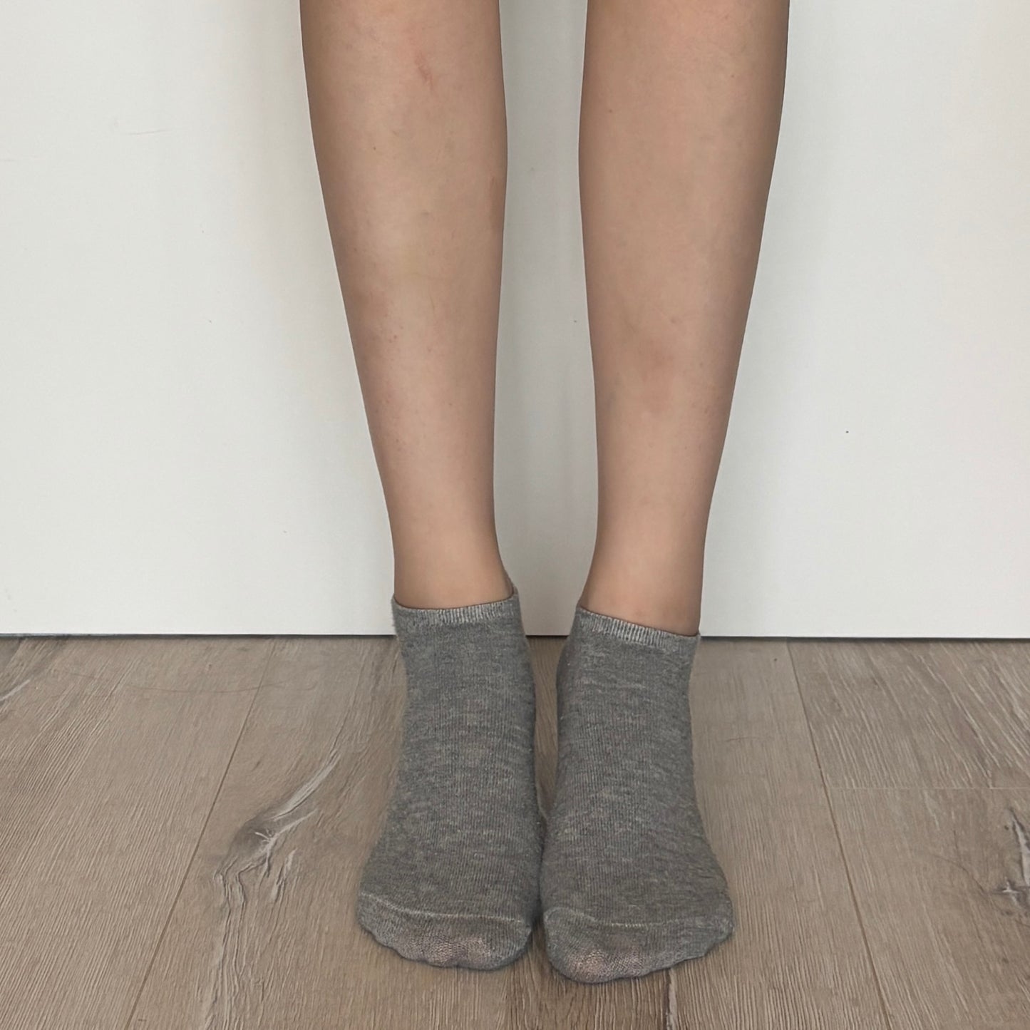 Grey ankle socks