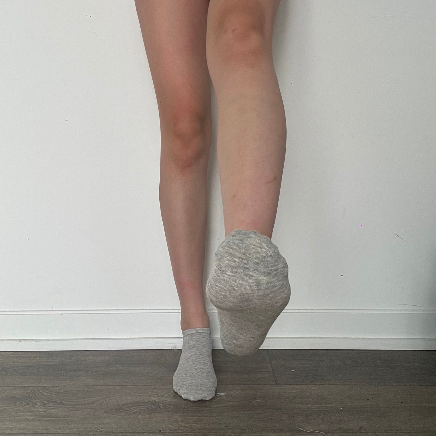 Grey ankle socks
