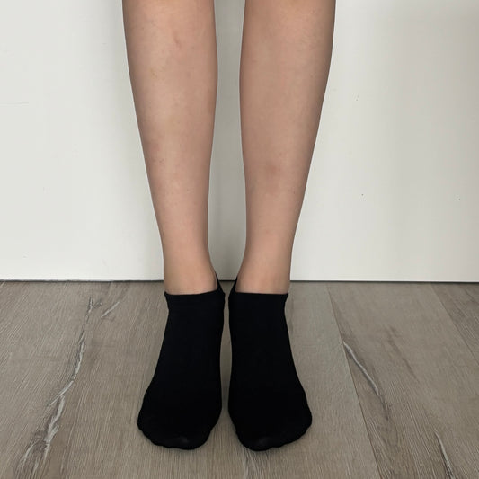 Black Nike ankle socks